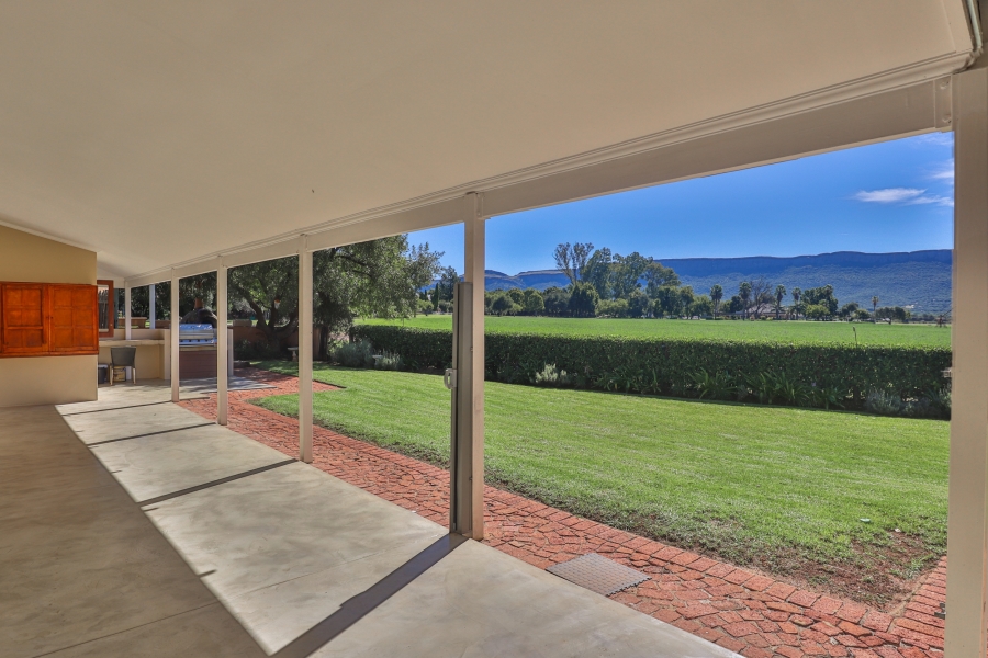 4 Bedroom Property for Sale in The Coves North West